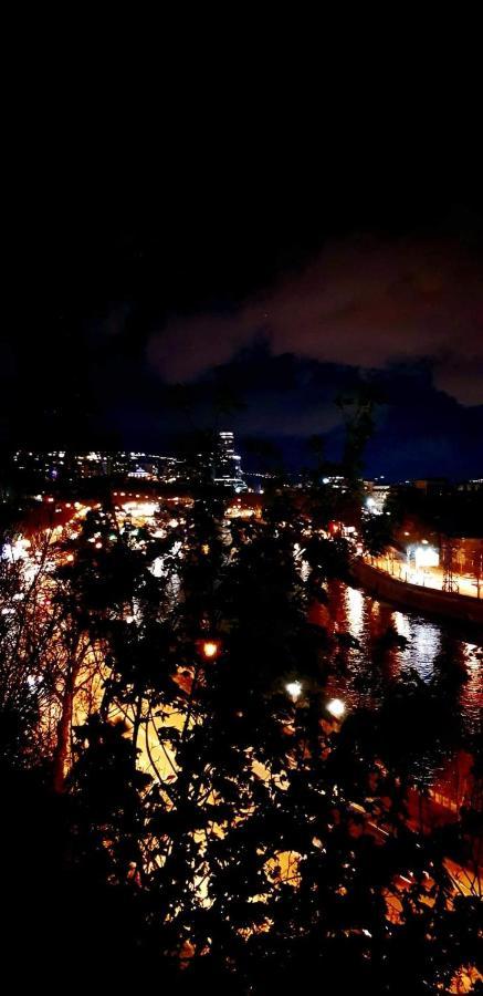 Riverhouse In Old Тбилиси Экстерьер фото